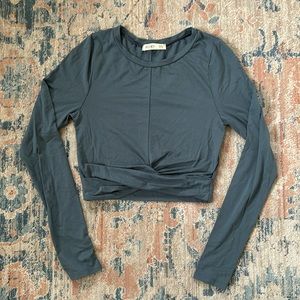 SOZY Kendall Long Sleeve Cropped Top